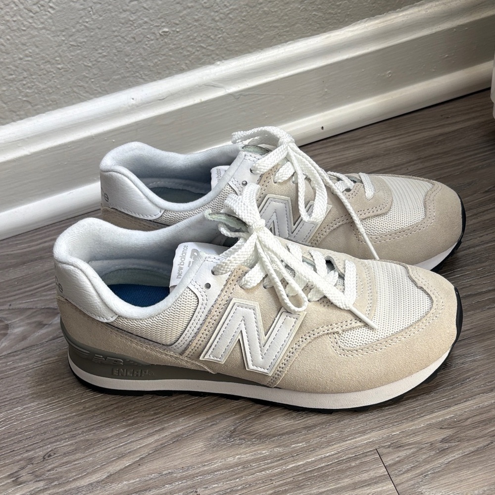 New Balance 574 Core Women's Cream & White Retro Sneakers